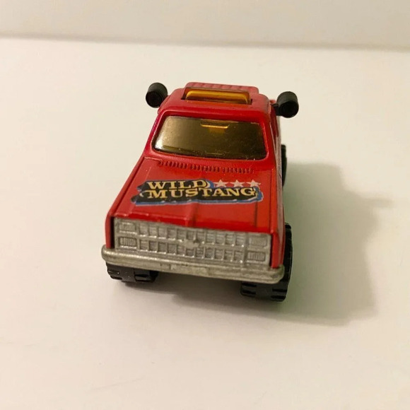 Vintage Majorette Depanneuse Red Wild  Mustang Truck Made in France - Picture 2 of 10